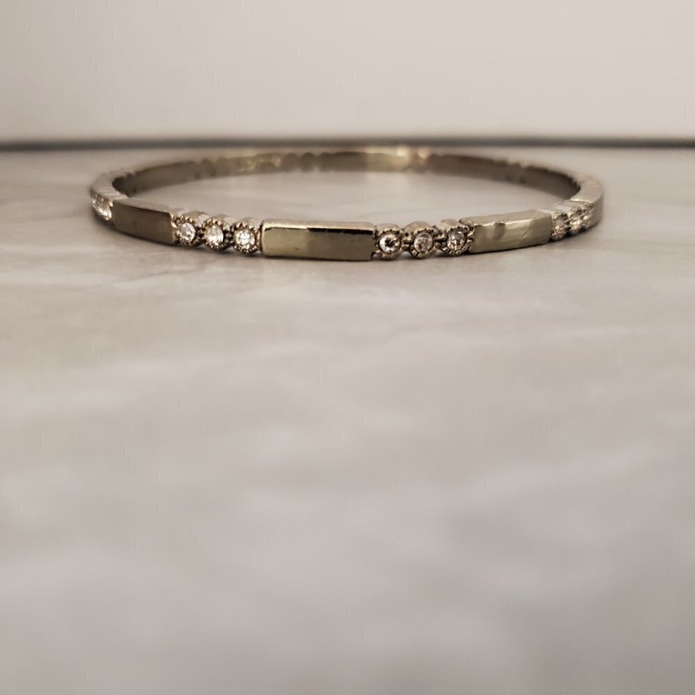✨ LOFT Silver Rhinestone Crystal Pave Skinny Bangle Bracelet ✨ - Picture 6 of 10